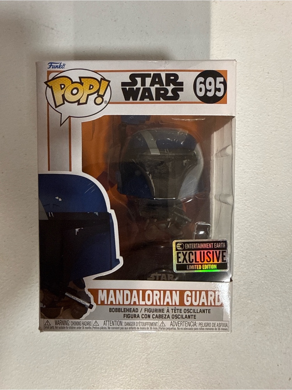 Funko Pop! Star Wars Mandalorian Guard - Blue, White, Black
